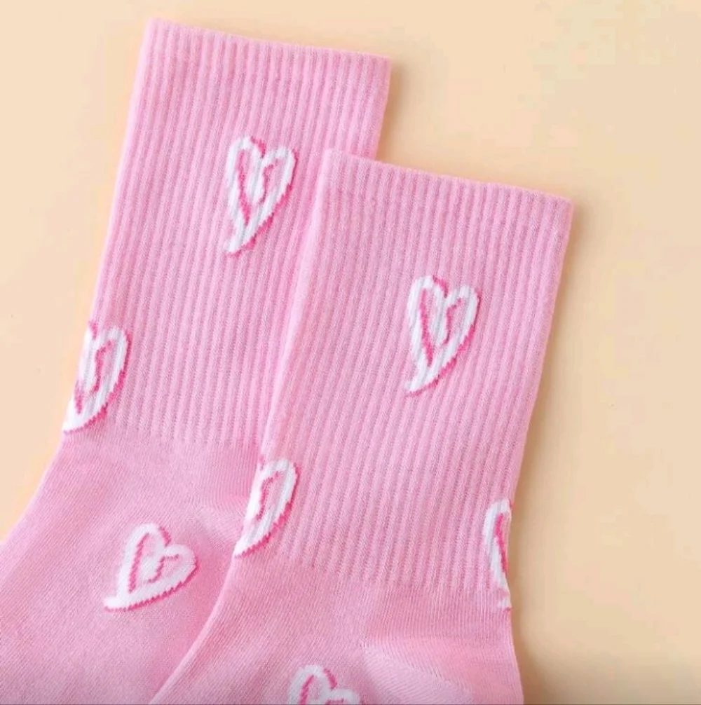 Charming Pink And White Hearts Mid-calf Socks